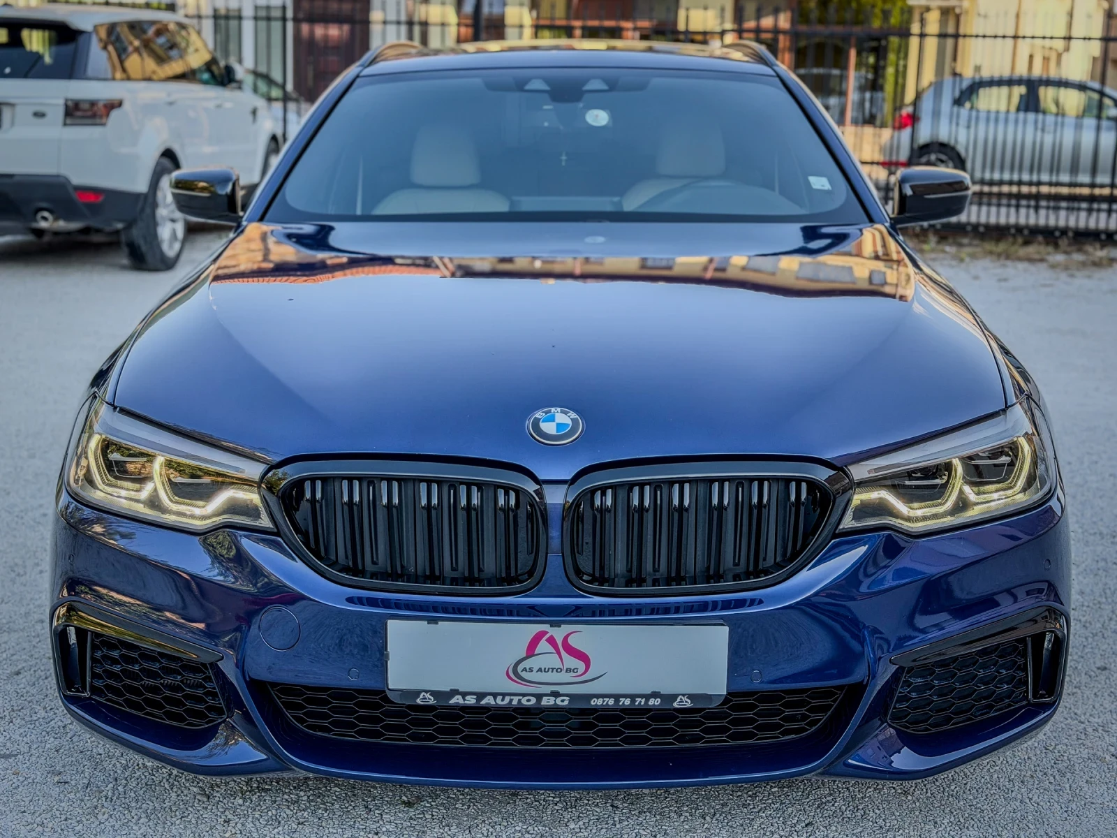 BMW 550 D* xD* LED* DIGITAL COCKPIT* PANO* CAMERA, снимка 2 - Автомобили и джипове - 54429930