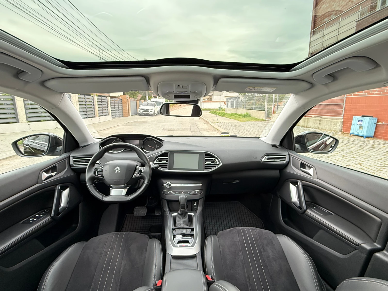 Peugeot 308 /Allure/-2.0HDI-AVTOMAT-ШВЕЙЦАРИЯ, снимка 11 - Автомобили и джипове - 54452918