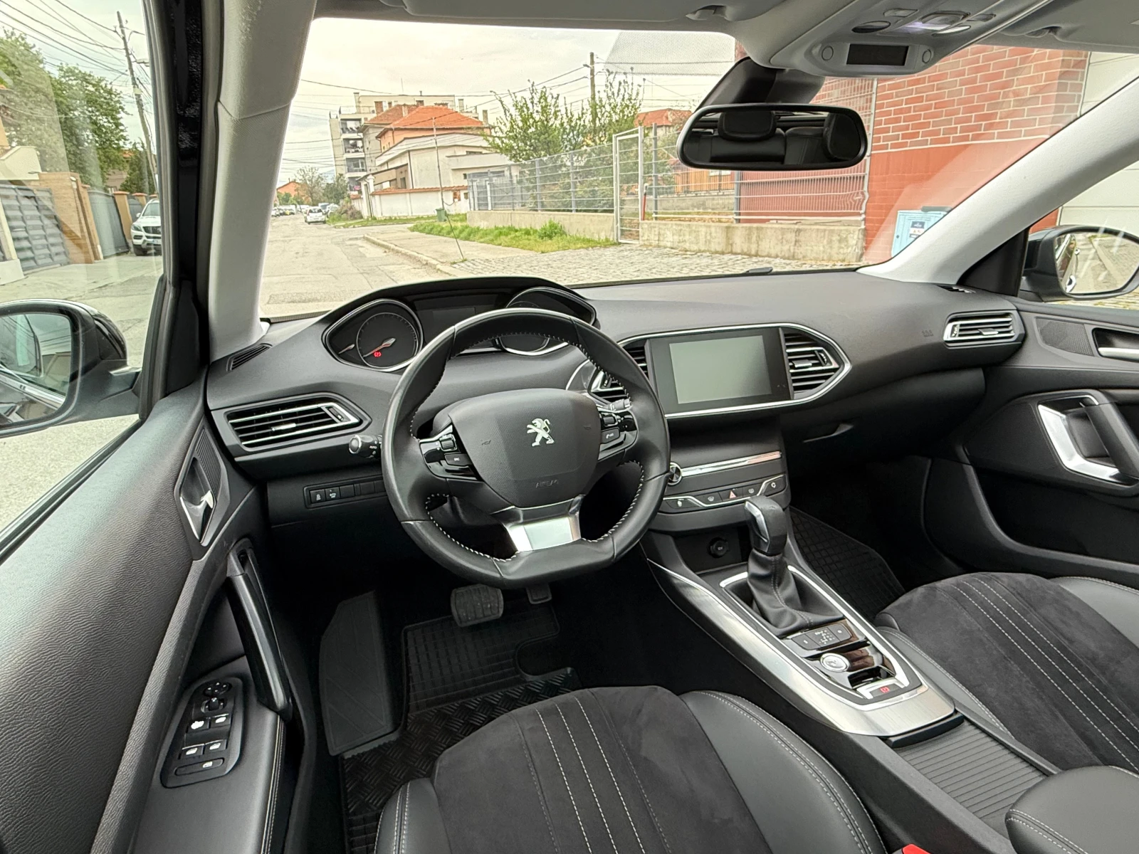 Peugeot 308 /Allure/-2.0HDI-AVTOMAT-ШВЕЙЦАРИЯ, снимка 9 - Автомобили и джипове - 54452918