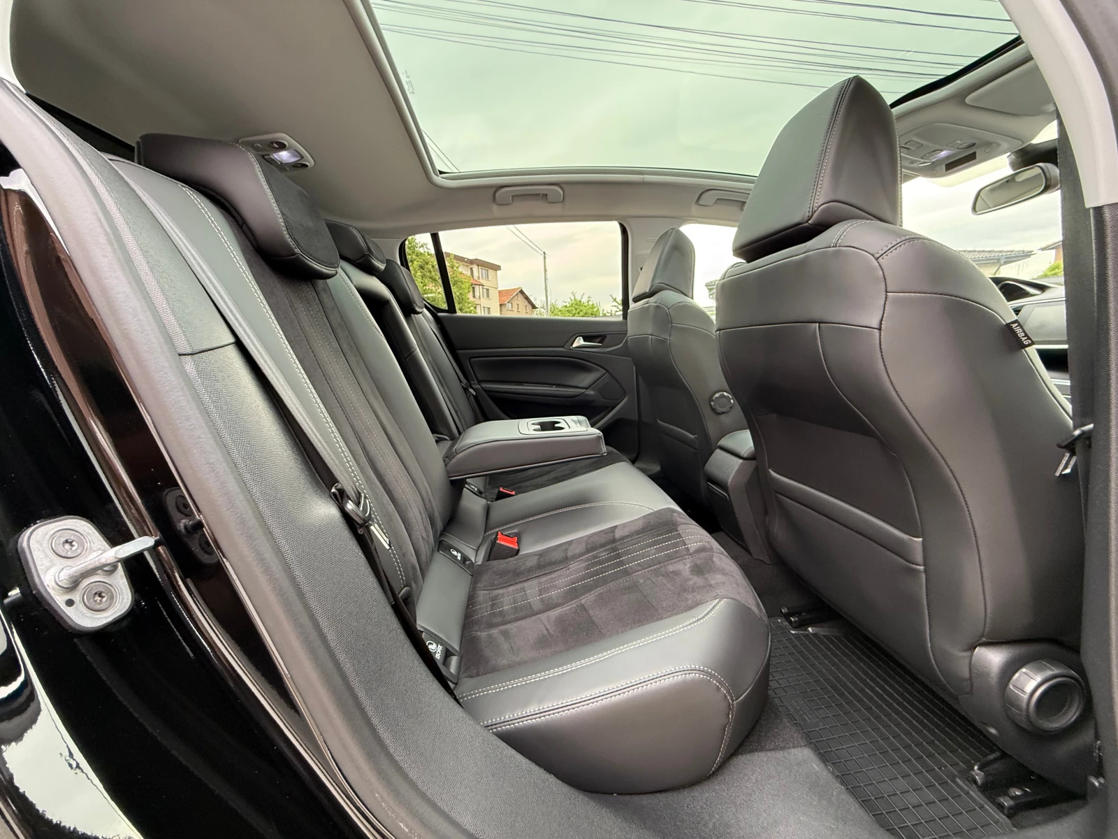 Peugeot 308 /Allure/-2.0HDI-AVTOMAT-ШВЕЙЦАРИЯ, снимка 16 - Автомобили и джипове - 54452918