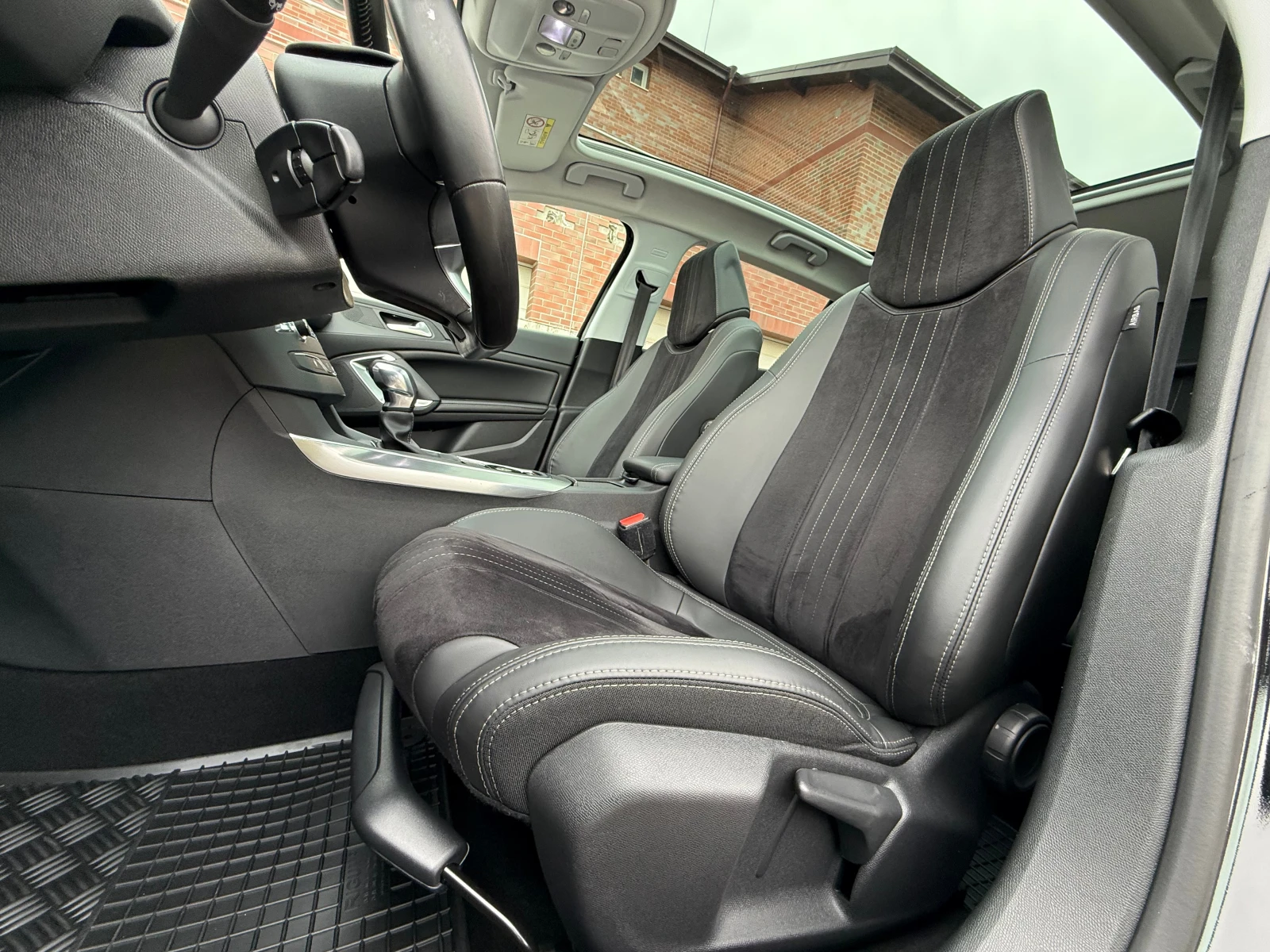 Peugeot 308 /Allure/-2.0HDI-AVTOMAT-ШВЕЙЦАРИЯ, снимка 13 - Автомобили и джипове - 54452918