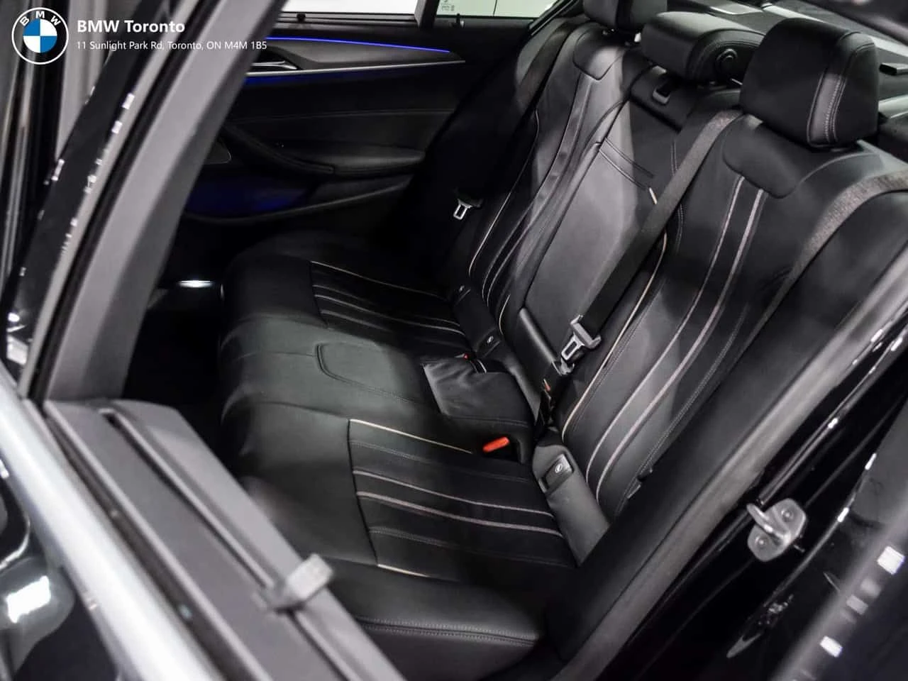 BMW 530 * 530i xDrive HK Audio | HUD | Soft Close | CarPla, снимка 14 - Автомобили и джипове - 54784280