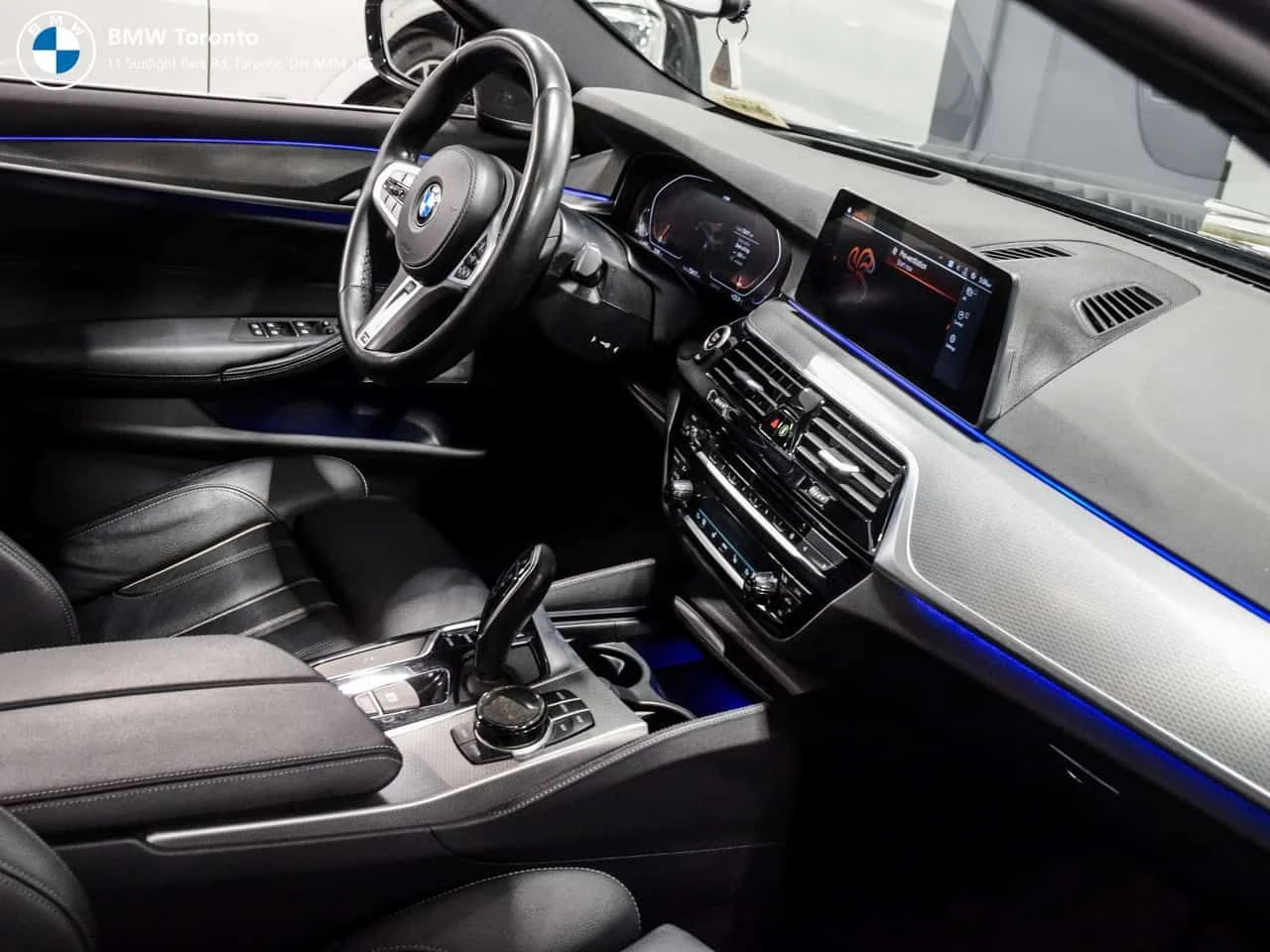 BMW 530 * 530i xDrive HK Audio | HUD | Soft Close | CarPla, снимка 17 - Автомобили и джипове - 54784280