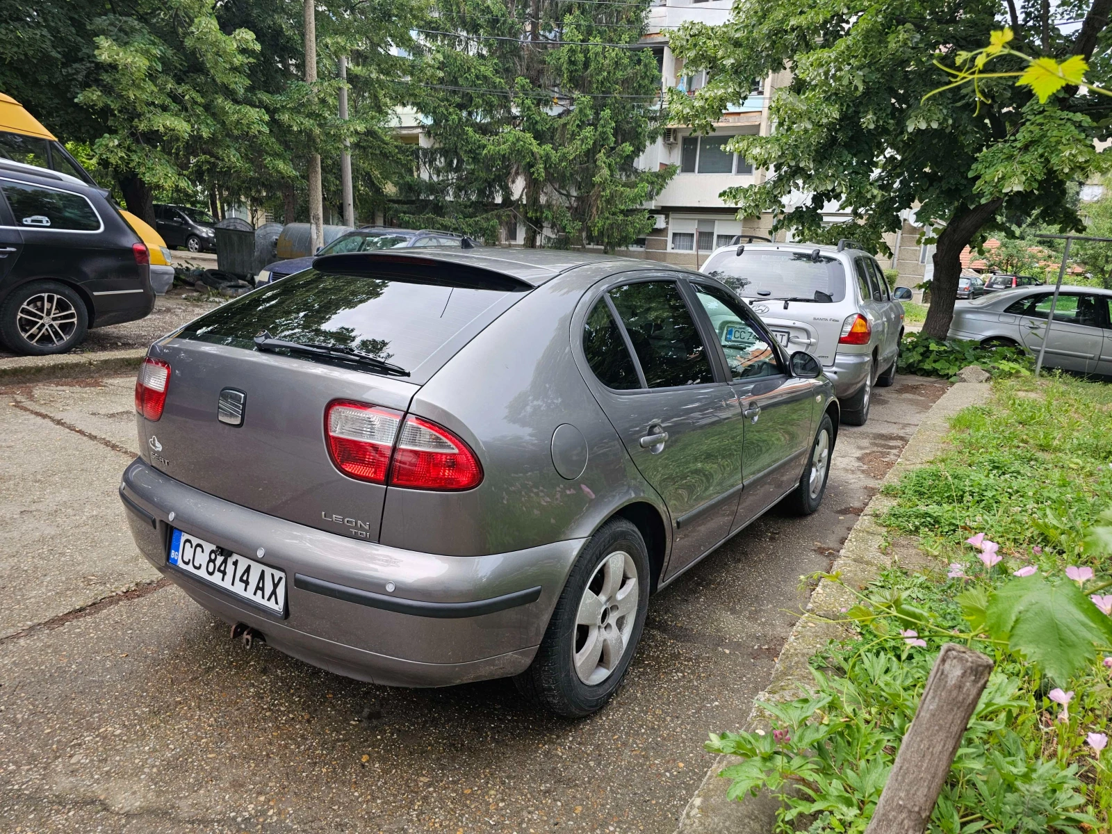 Seat Leon 1.9 TDI, снимка 4 - Автомобили и джипове - 54933405