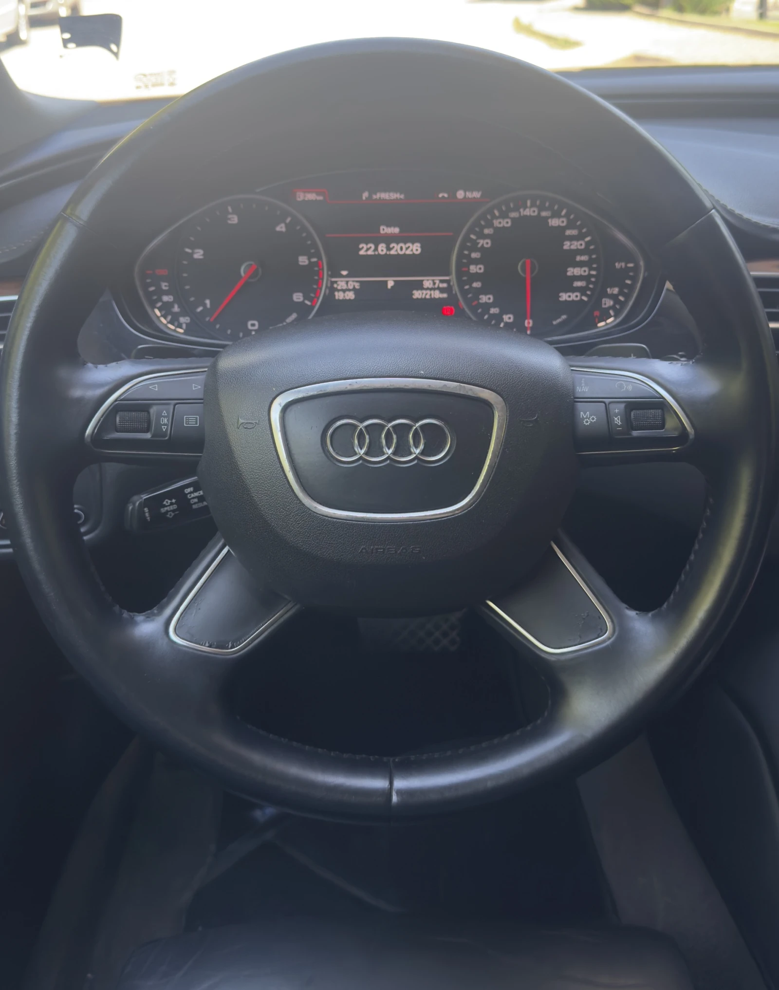 Audi A8 TDi * TOP * Обслужен * БАРТЕР * ЛИЗИНГ, снимка 11 - Автомобили и джипове - 55016802