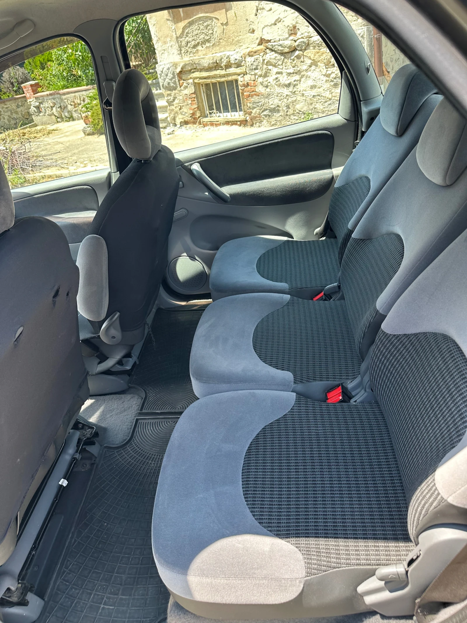 Citroen Xsara picasso 1.6 HDI, снимка 10 - Автомобили и джипове - 55317783