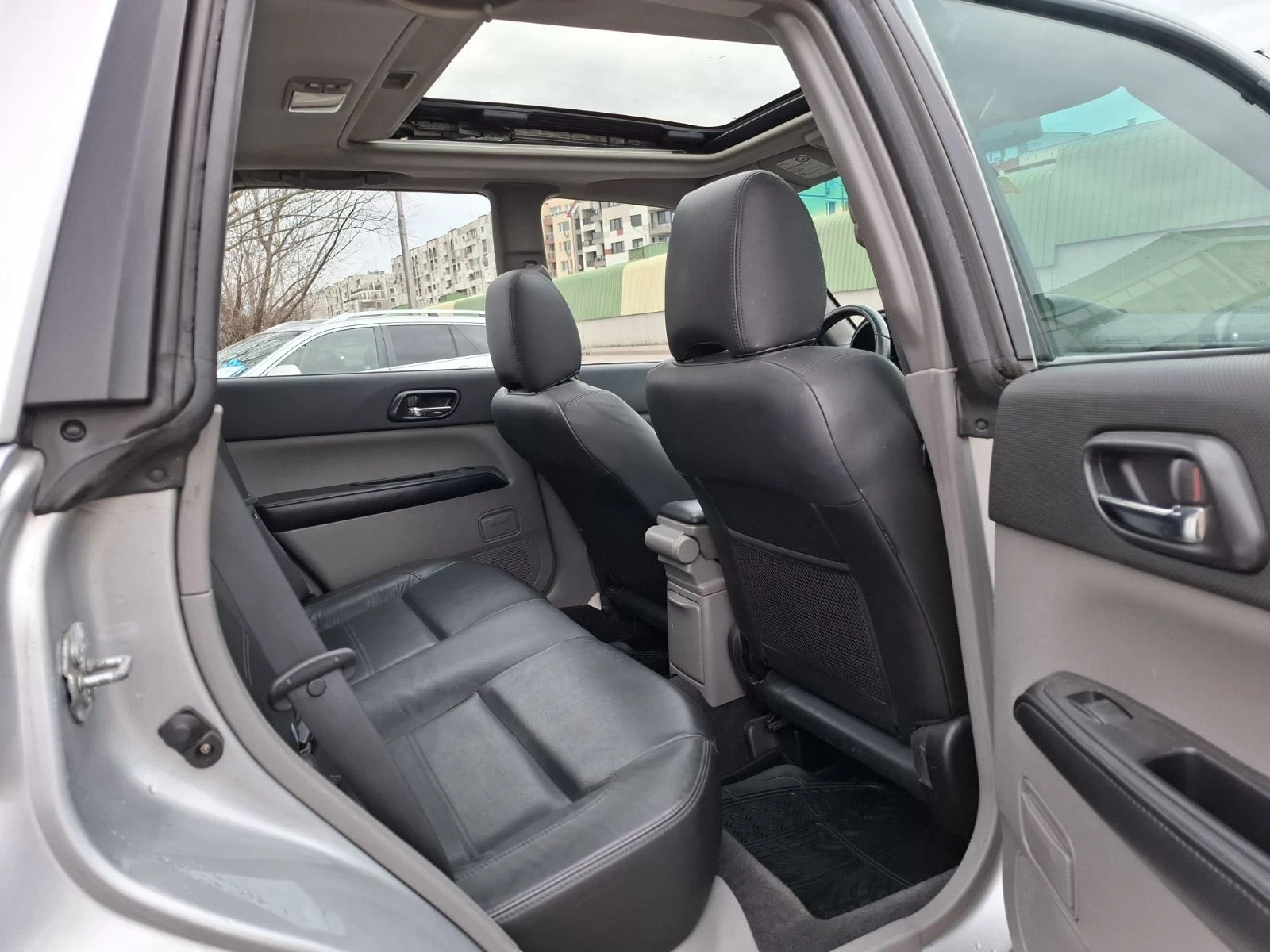 Subaru Forester 2.5Xt, снимка 9 - Автомобили и джипове - 55512666