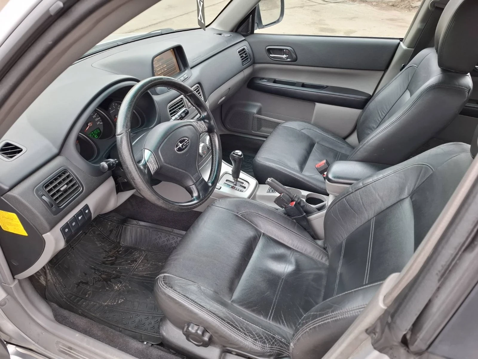 Subaru Forester 2.5Xt, снимка 7 - Автомобили и джипове - 55512666