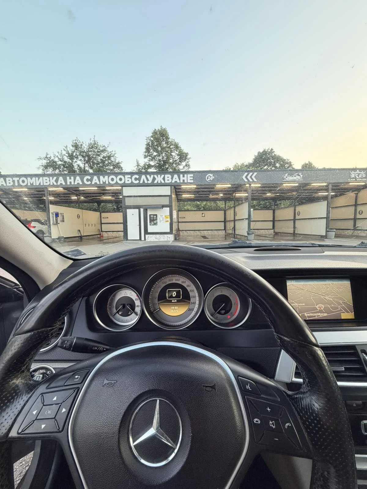 Mercedes-Benz C 220, снимка 12 - Автомобили и джипове - 55891580