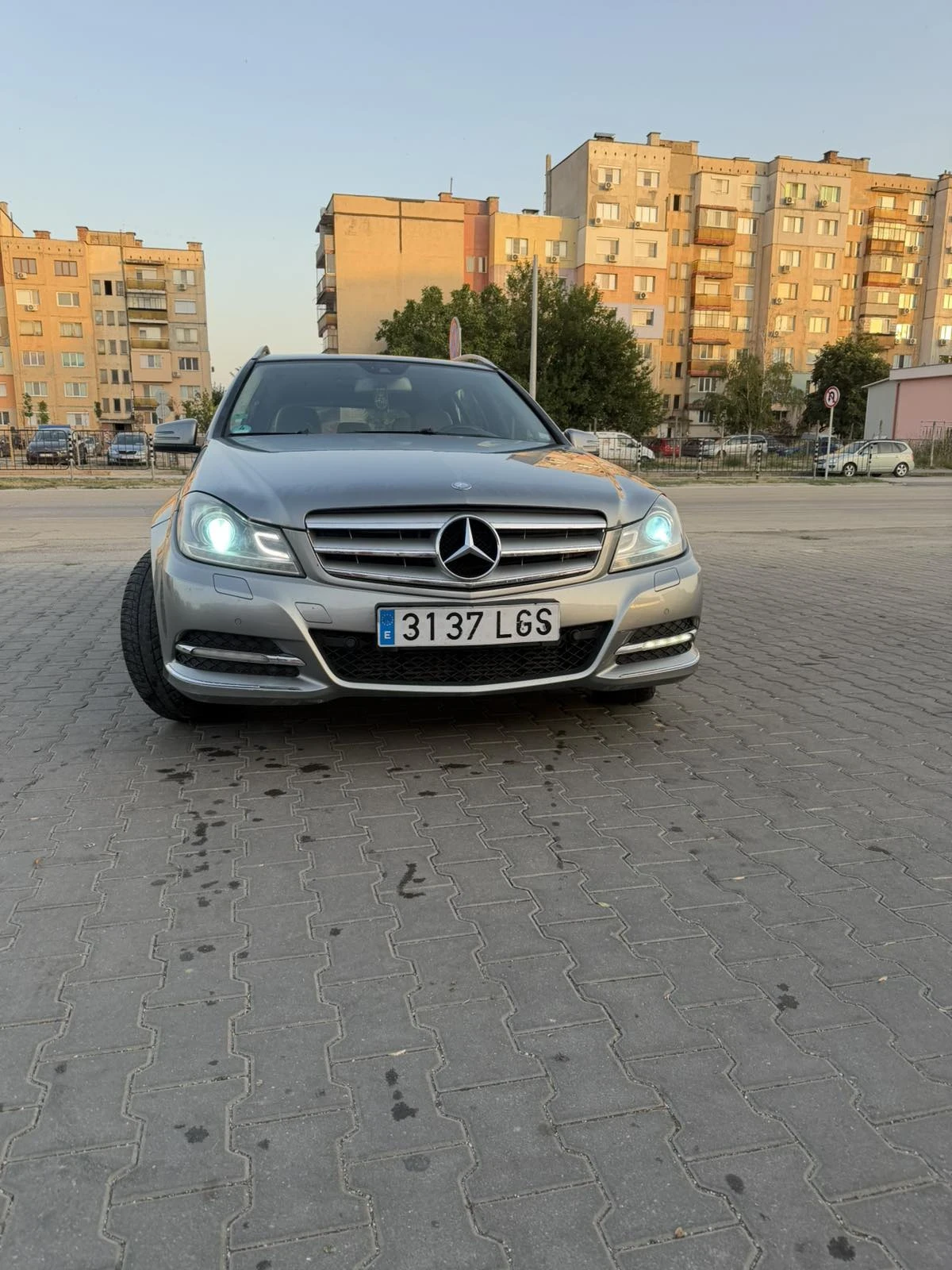 Mercedes-Benz C 220