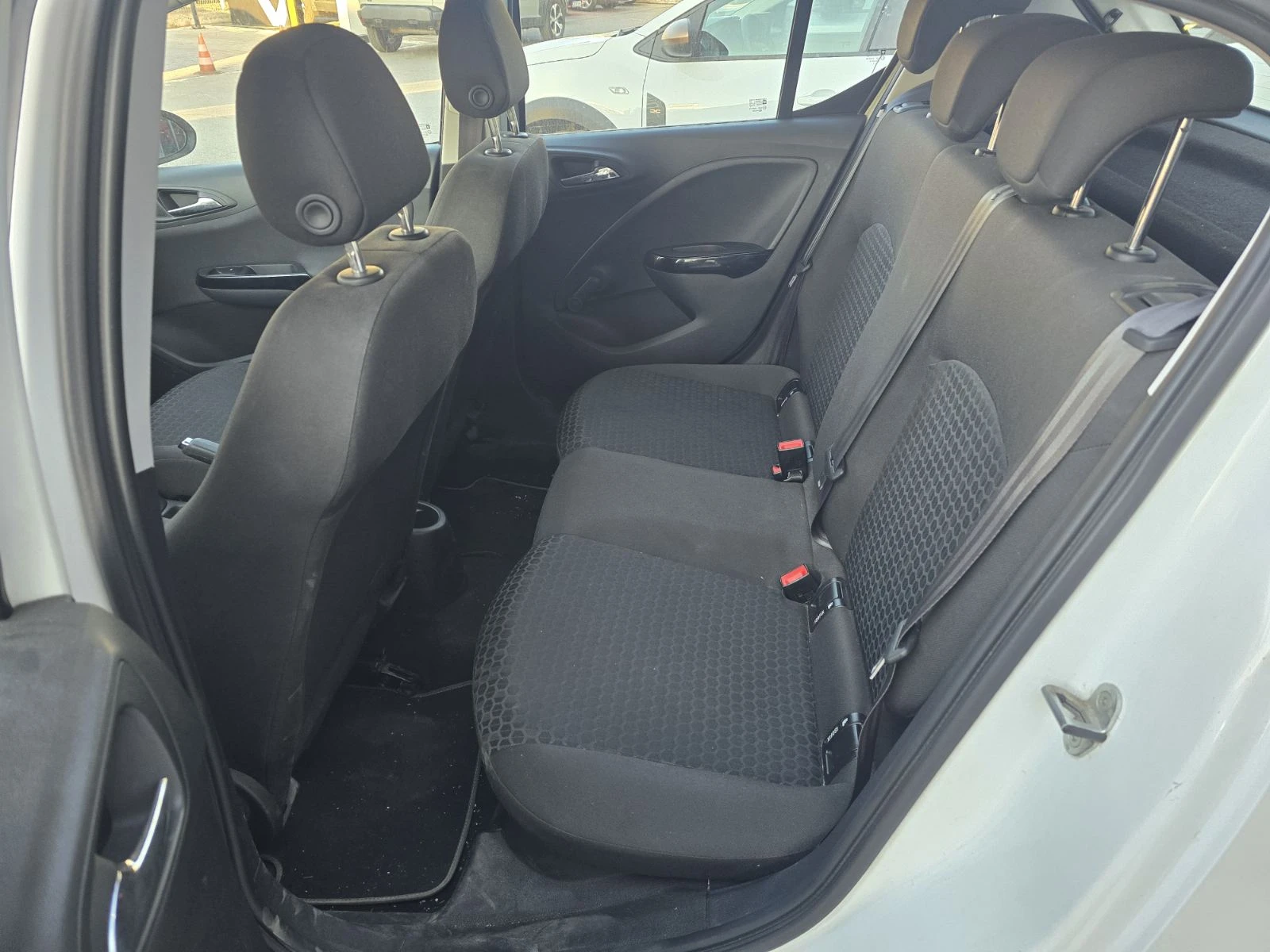 Opel Corsa 1.4 бензин 75, снимка 13 - Автомобили и джипове - 56099318