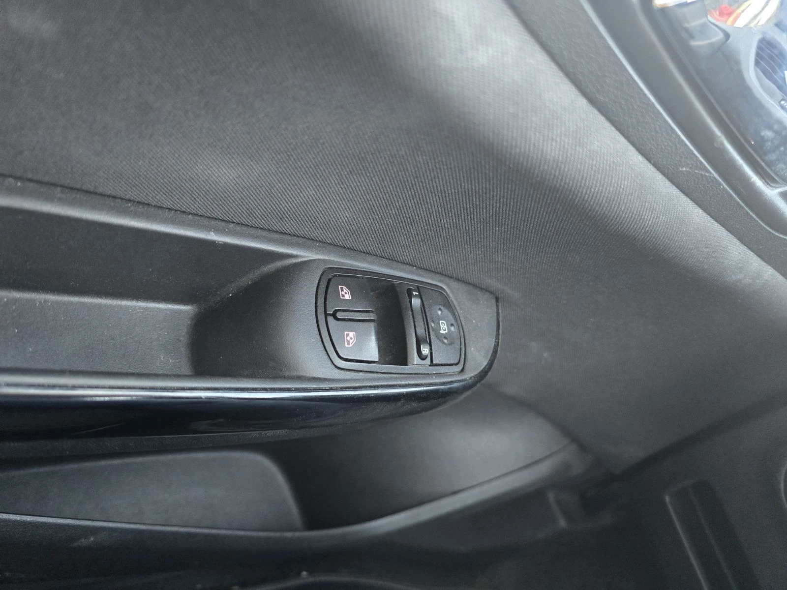 Opel Corsa 1.4 бензин 75, снимка 11 - Автомобили и джипове - 56099318