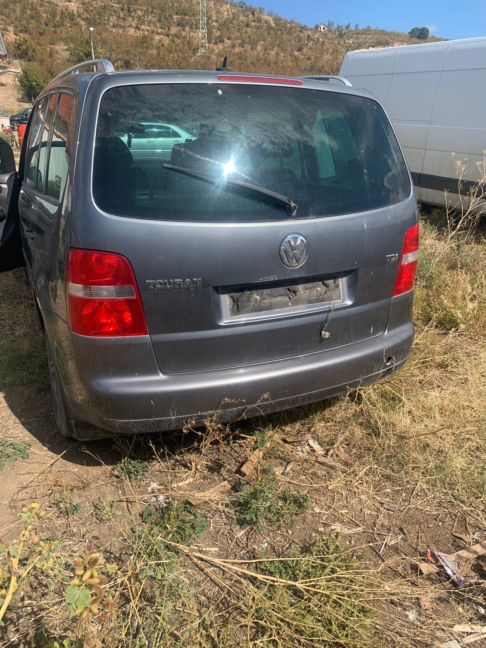 VW Touran Ван, снимка 7 - Автомобили и джипове - 56311600