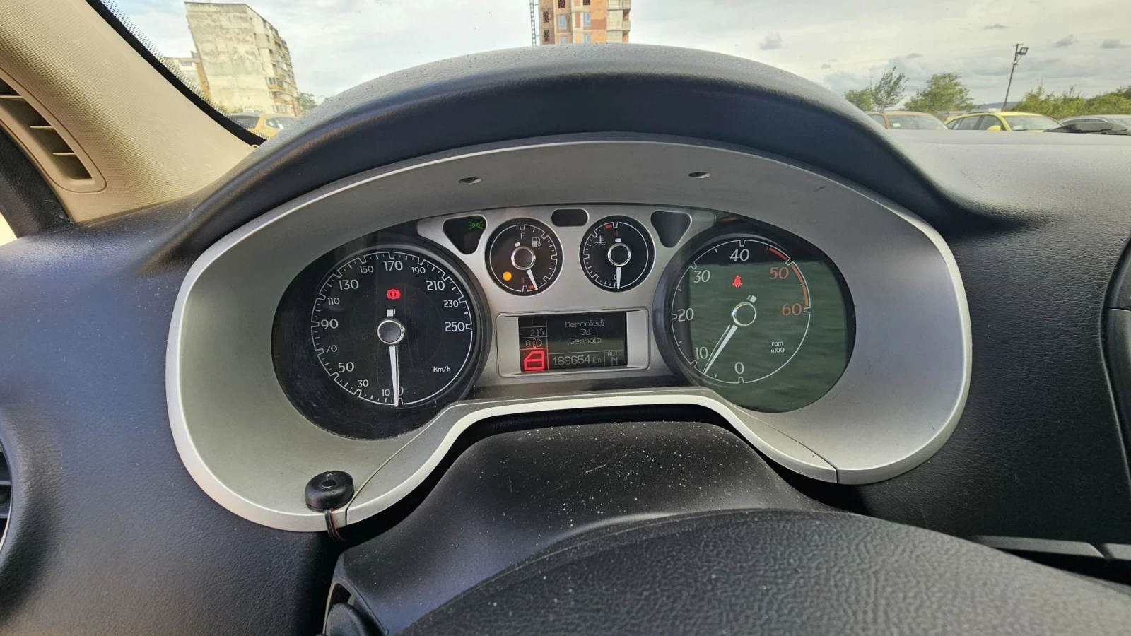 Lancia Delta 1.6 multijet, снимка 8 - Автомобили и джипове - 56598557