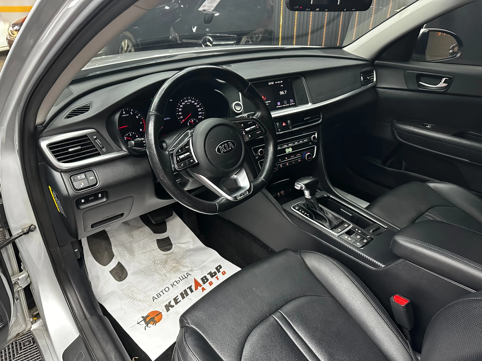 Kia K5 2.0i 151 к.с./от КОРЕЯ , снимка 7 - Автомобили и джипове - 56656105