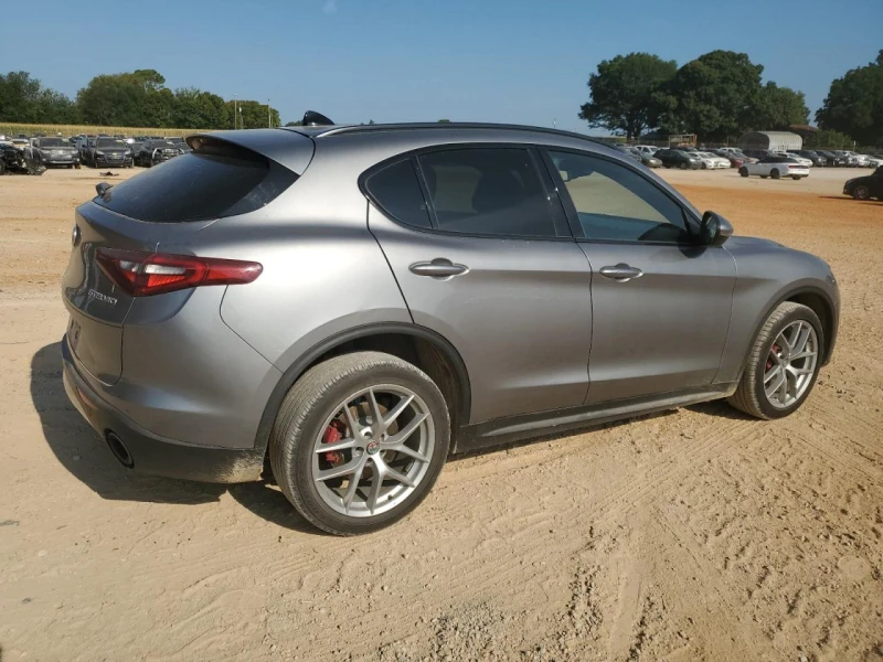 Alfa Romeo Stelvio Ti SPORT, снимка 3 - Автомобили и джипове - 47173553