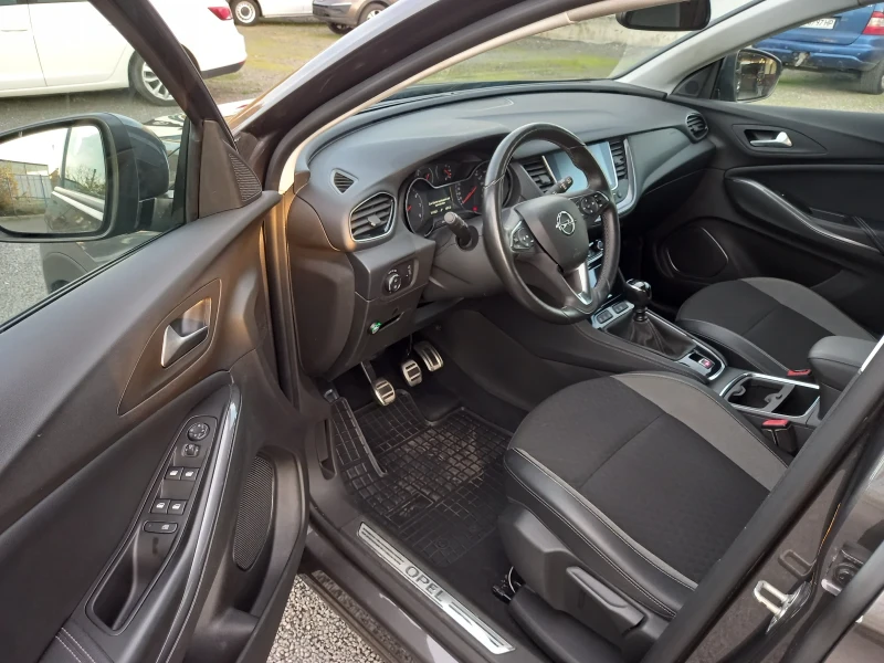 Opel Grandland X 1.2 БЕНЗИН+ ГАЗ, снимка 13 - Автомобили и джипове - 52255510