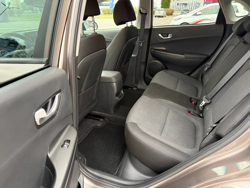 Hyundai Kona в Гаранция, Full LED, Термопомпа, KRELL Premium , снимка 10 - Автомобили и джипове - 52636162
