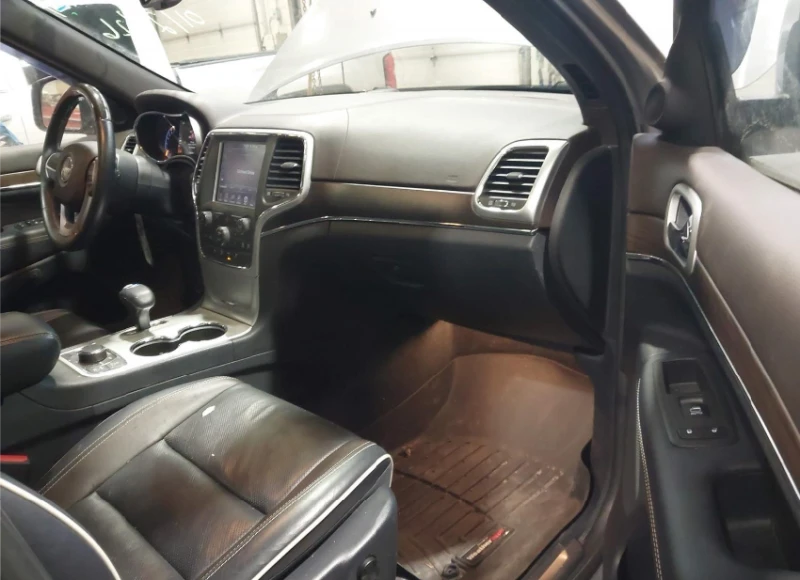 Jeep Grand cherokee OVERLAND / ОБДУХВАНЕ / ПОДГРЕВИ / ДИСТРОНИК , снимка 7 - Автомобили и джипове - 53260846