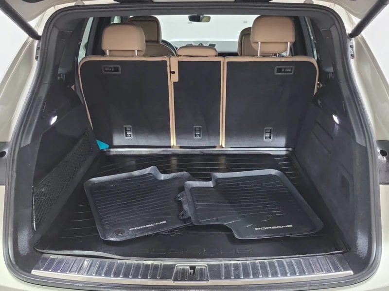 Porsche Cayenne * AWD * CARFAX * DISTRONIC* ОБДУХВАНЕ* ПАНОРАМА, снимка 17 - Автомобили и джипове - 53330744