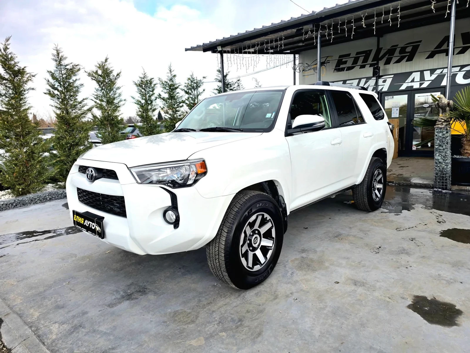 Toyota 4runner 4.0I 4X4 НАПЪЛНО ОБСЛУЖЕН 20000ХИЛ КМ ЛИЗИНГ 100% - изображение 3