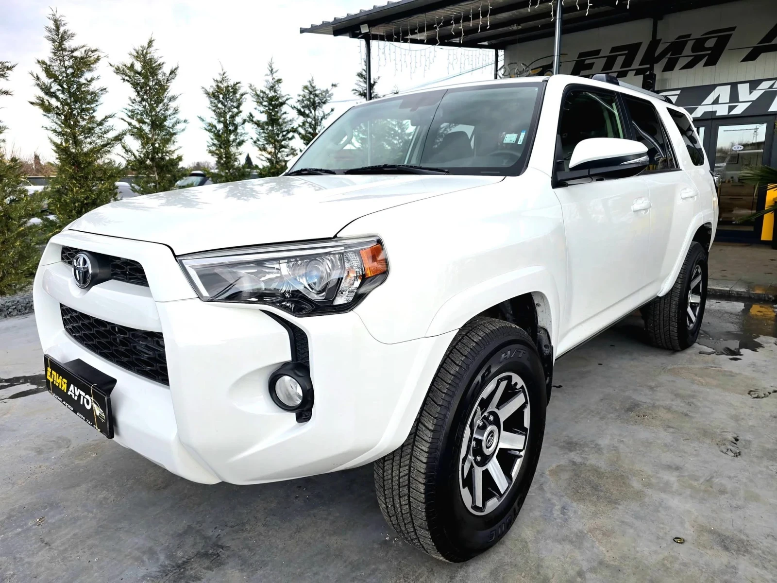 Toyota 4runner 4.0I 4X4 НАПЪЛНО ОБСЛУЖЕН 20000ХИЛ КМ ЛИЗИНГ 100% - изображение 2