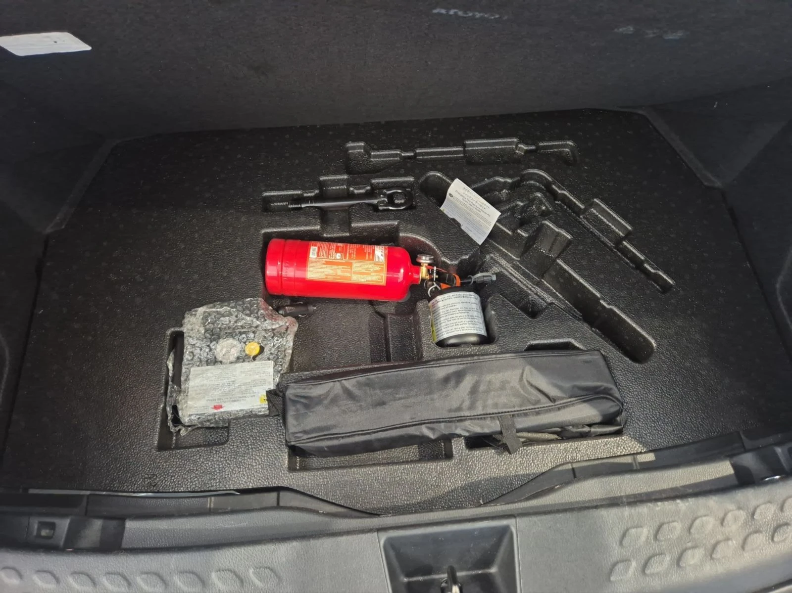 Toyota C-HR  C-HR 1.8 HYBRID / 98 HP EAT6 | Mobile.bg   15