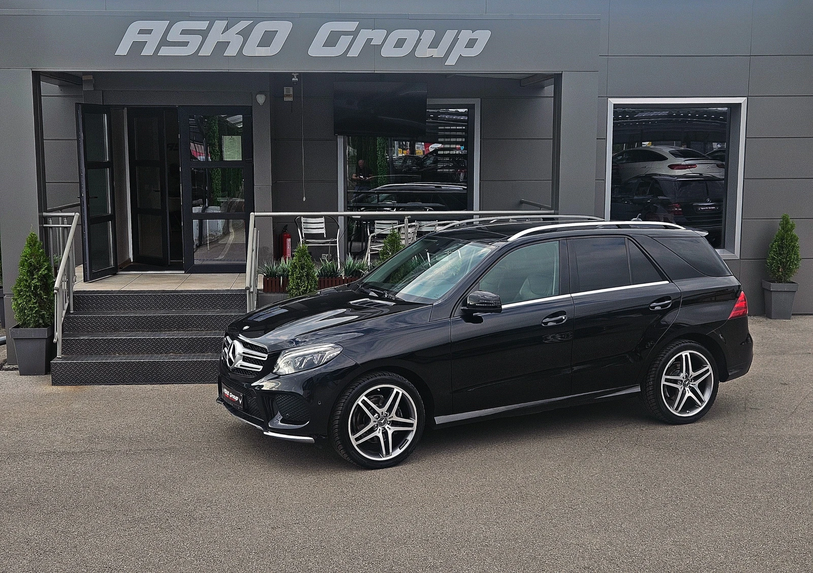 Mercedes-Benz GLE 350 ! AMG/GERMANY/PANO/360CAMERA/HARMAN/AMBIENT/AIR/LI | Mobile.bg   17