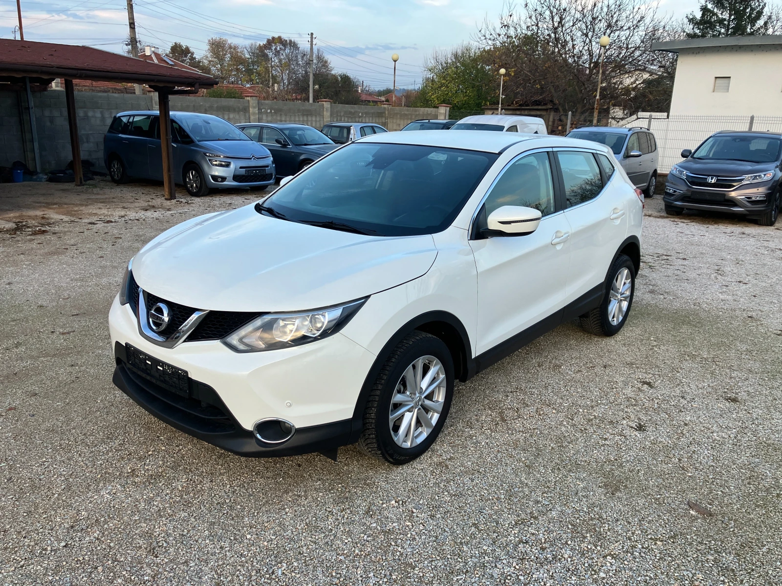 Nissan Qashqai 1.5 DCI - изображение 3