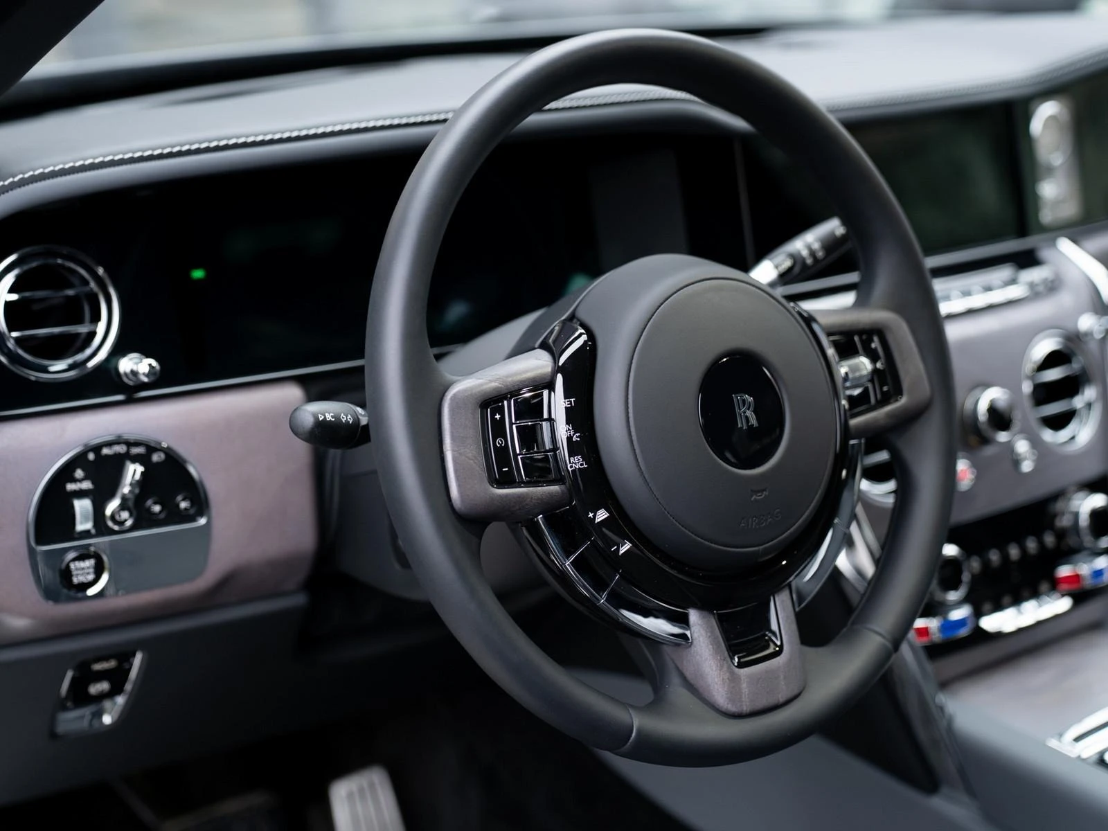 Rolls-Royce Cullinan SERIES II/FACELIFT/SHOOTING STAR/BESPOKE/, снимка 8 - Автомобили и джипове - 53731107