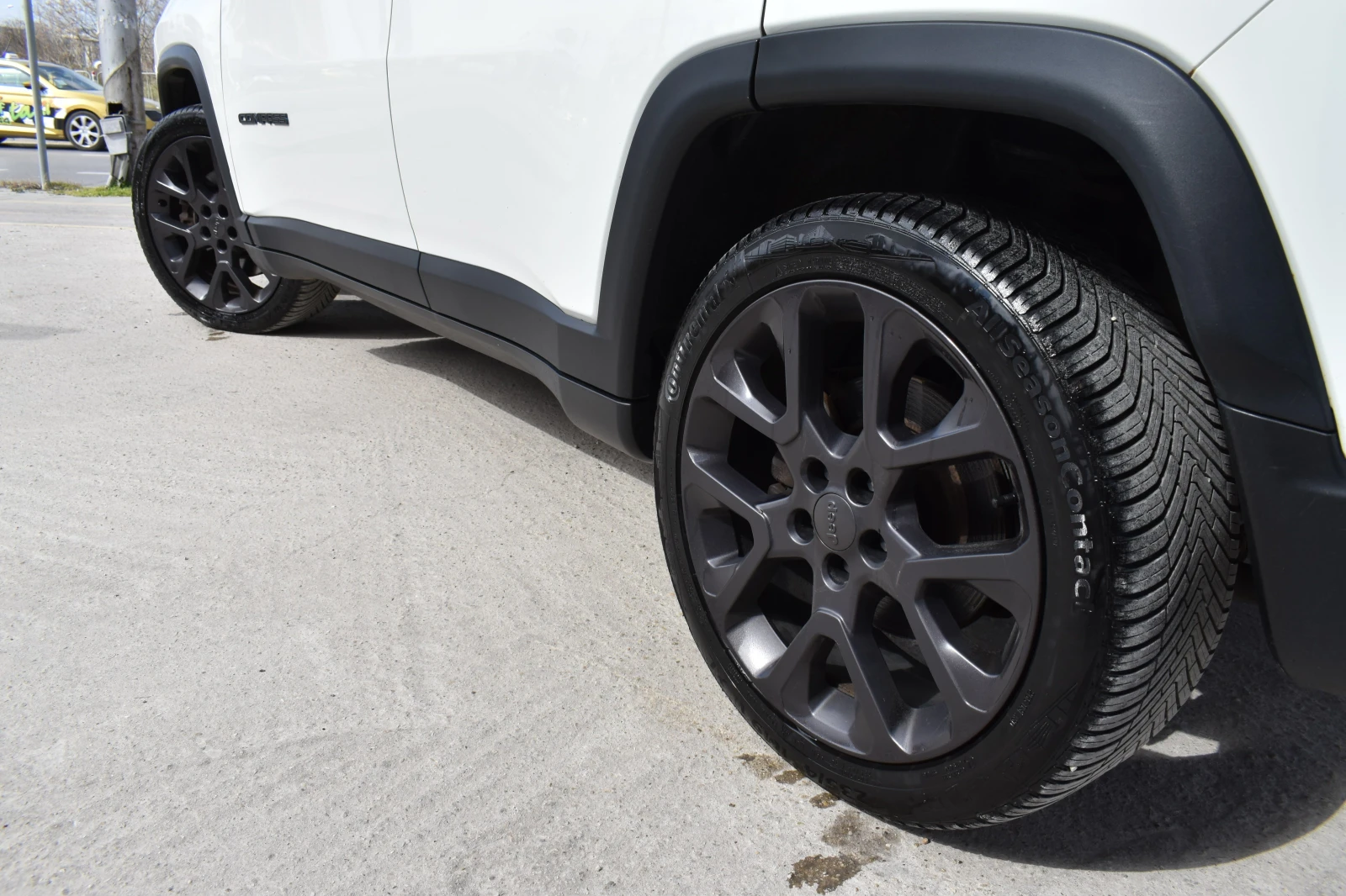 Jeep Compass 1.33PHEV* 4x4* CAMERA* FULL, снимка 16 - Автомобили и джипове - 53799420