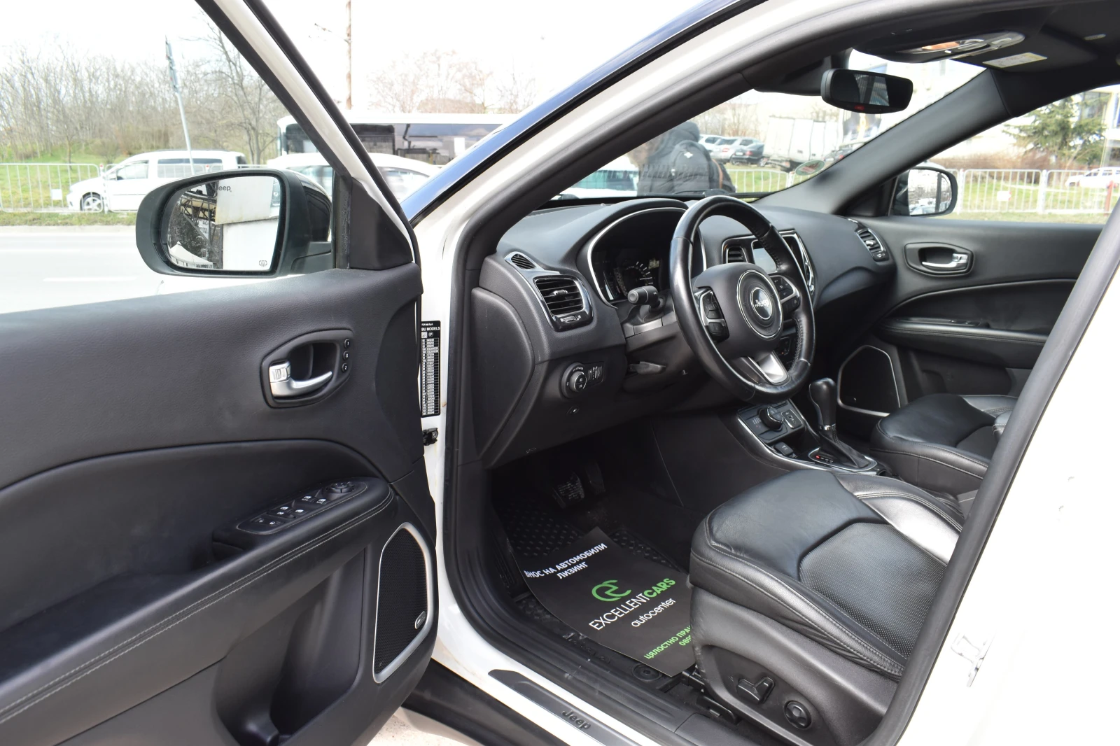 Jeep Compass 1.33PHEV* 4x4* CAMERA* FULL, снимка 7 - Автомобили и джипове - 53799420