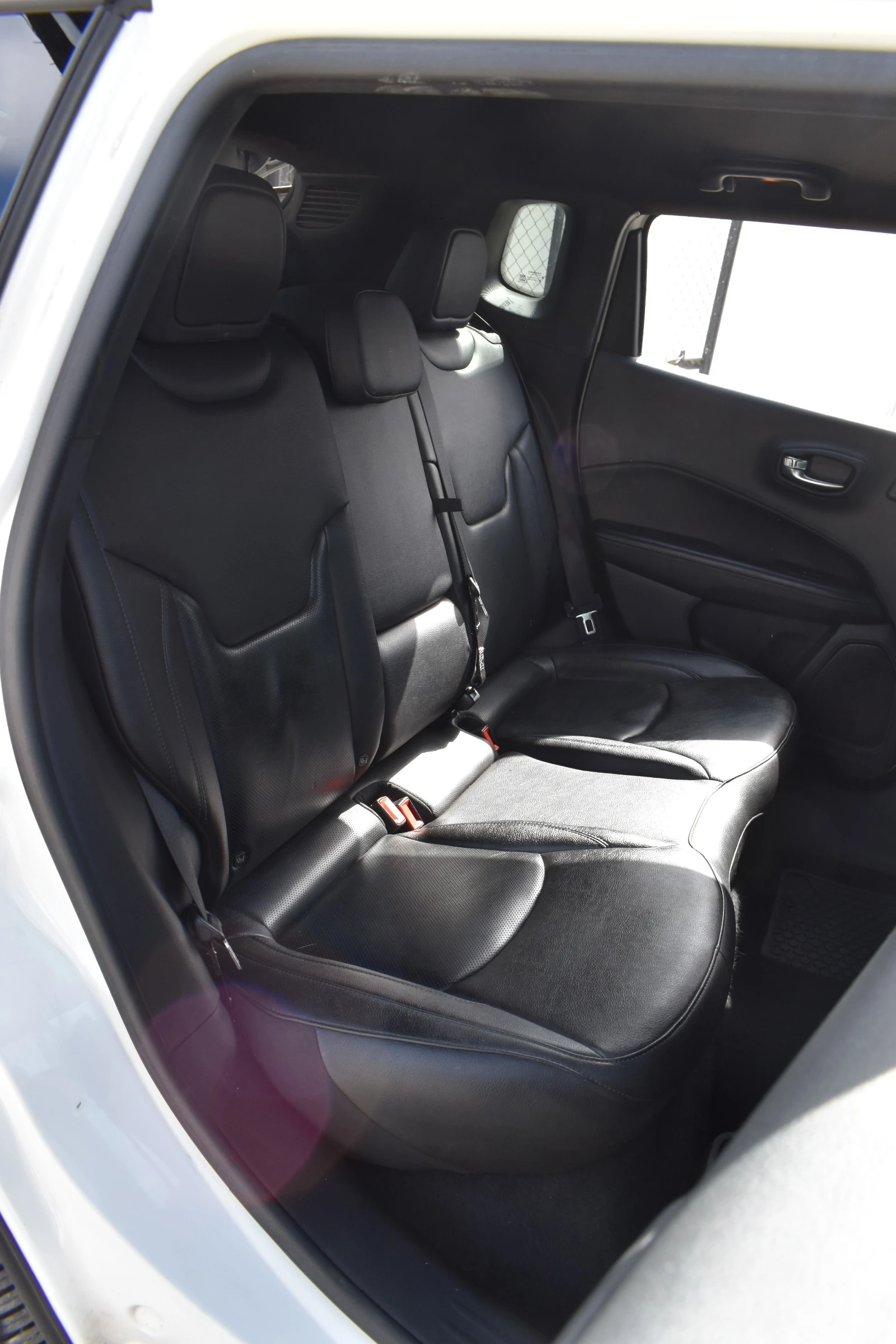 Jeep Compass 1.33PHEV* 4x4* CAMERA* FULL, снимка 11 - Автомобили и джипове - 53799420