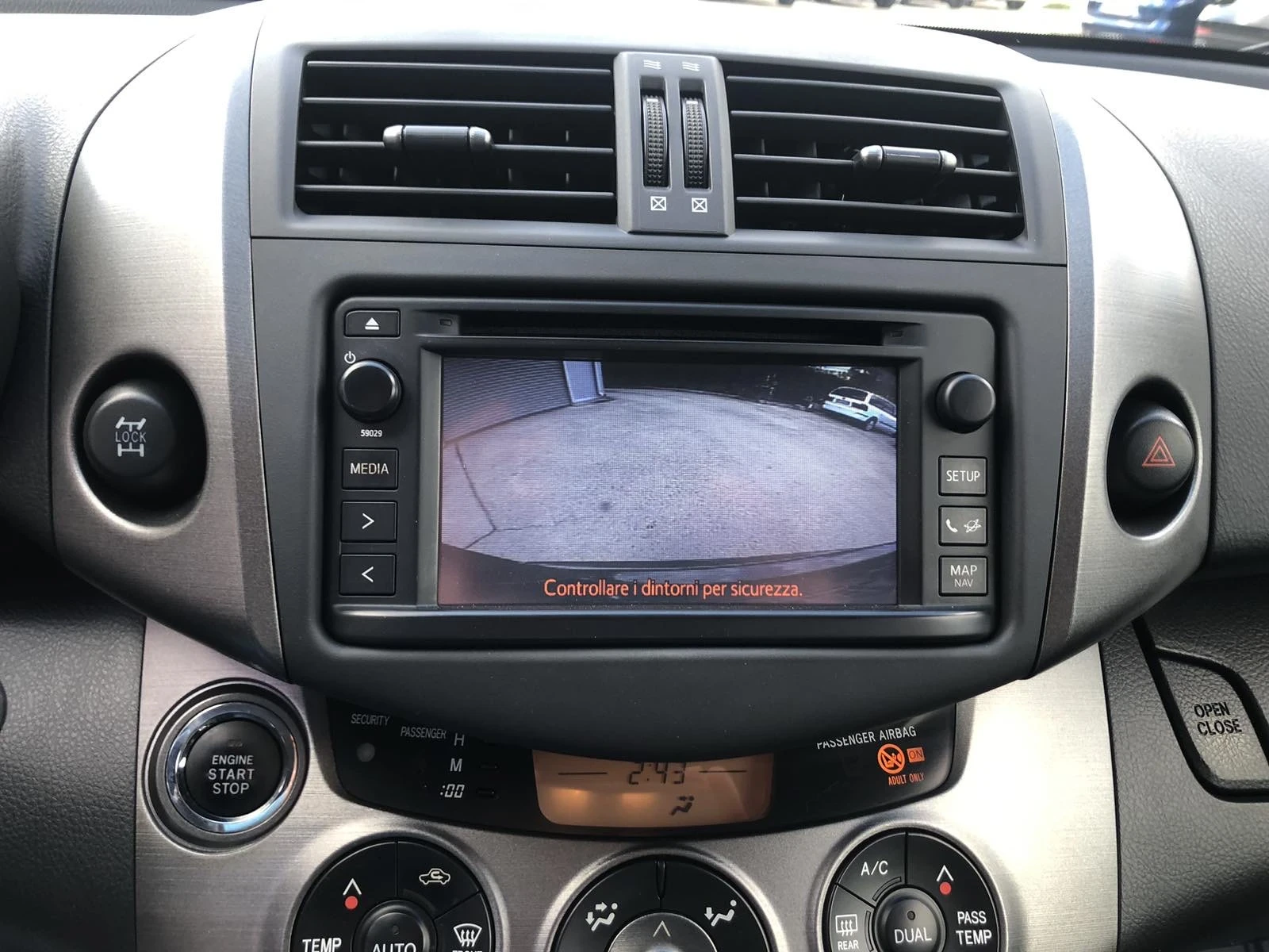 Toyota Rav4 2.2D4D 4X4 150к.с, снимка 10 - Автомобили и джипове - 54295898