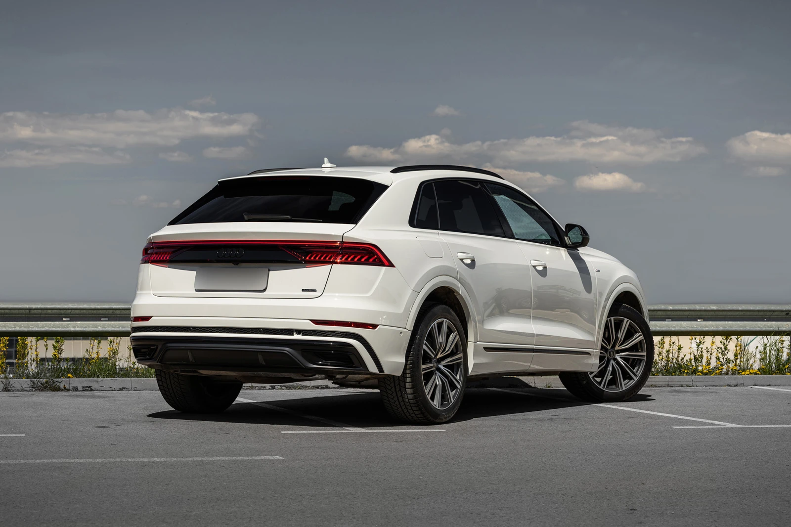 Audi Q8 50 TDI QUATTRO S-LINE FULL В ГАРАНЦИЯ, снимка 6 - Автомобили и джипове - 54581861