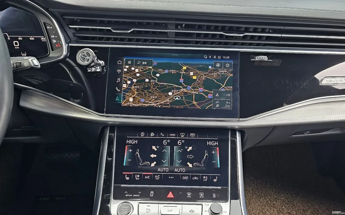 Audi Q8 3.0 45TDI Quattro, Distronic, HeadUP, Обдух, 360-c, снимка 13 - Автомобили и джипове - 54792172