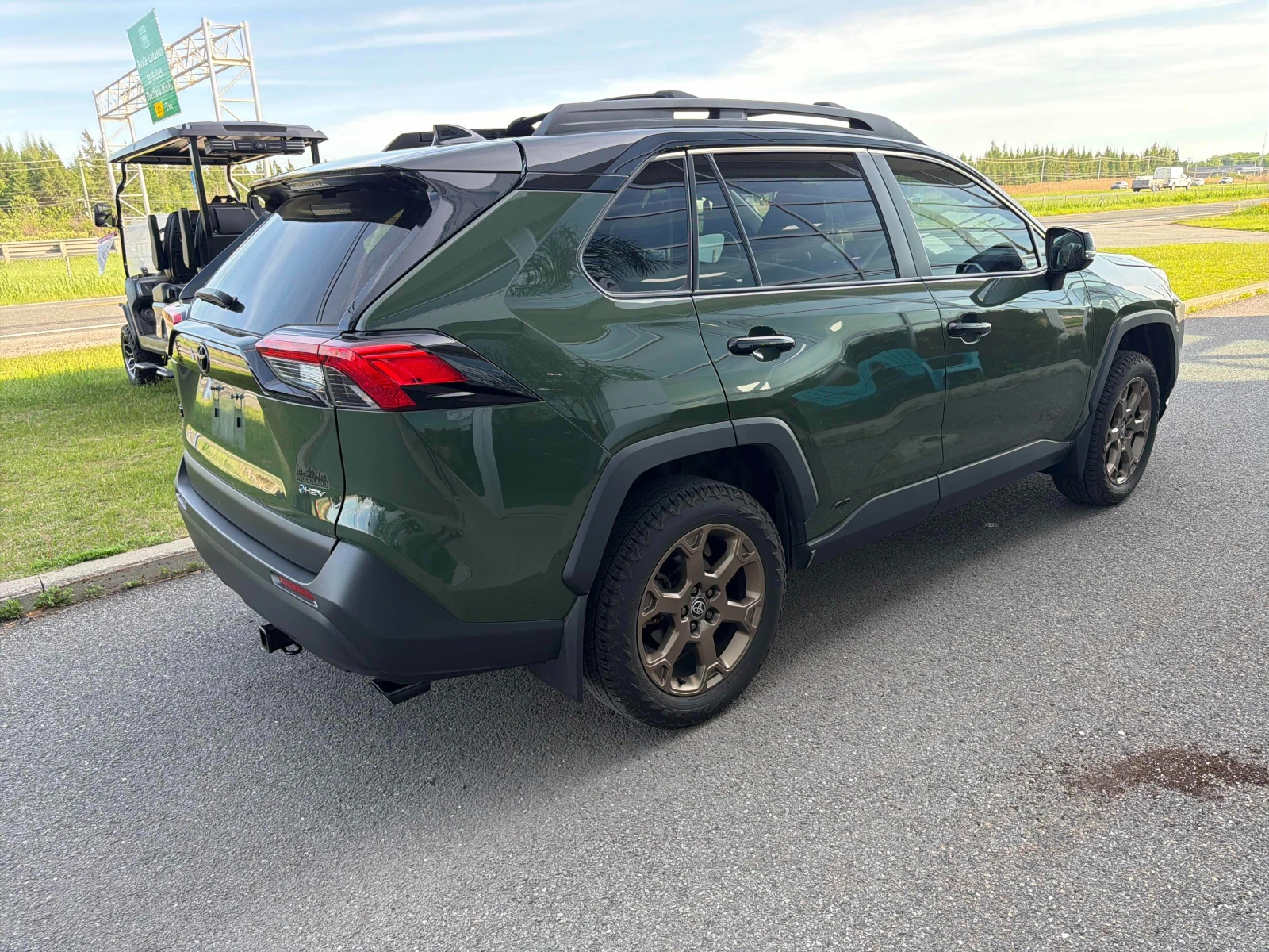 Toyota Rav4 Hybrid XLE * 2 КЛЮЧА * ПАНОРАМА * CARFAX, снимка 4 - Автомобили и джипове - 54840085