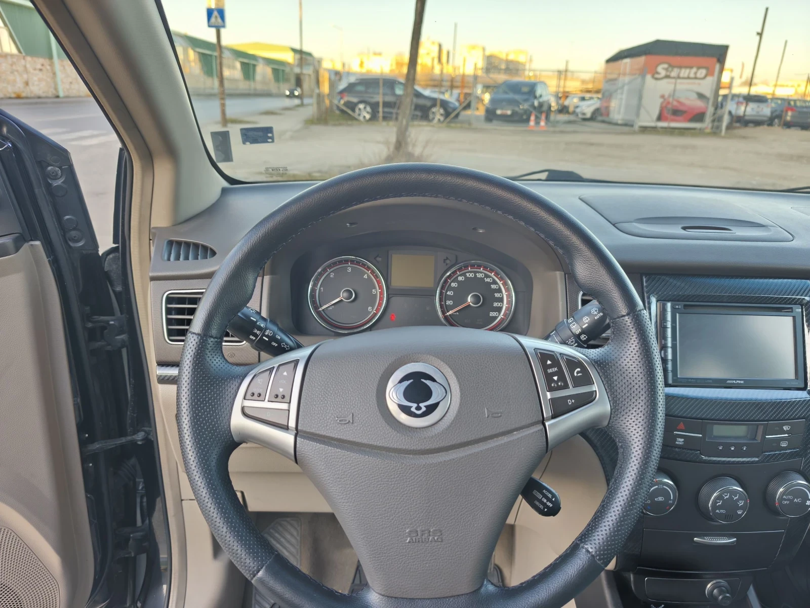 SsangYong Korando 2.0 Avtomat , снимка 9 - Автомобили и джипове - 55135164