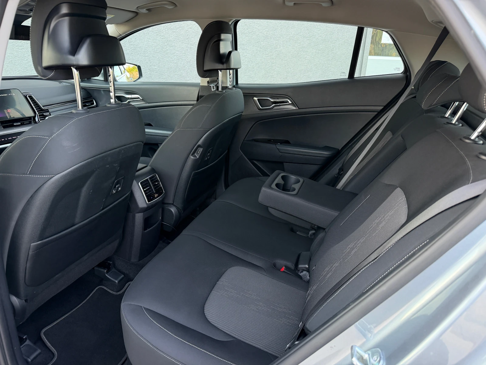 Kia Sportage HYBRID, снимка 6 - Автомобили и джипове - 56736708