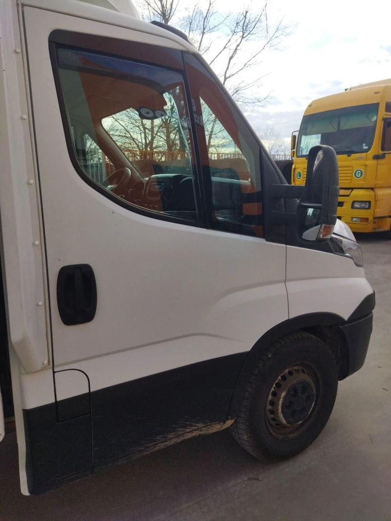 Iveco Daily, снимка 5 - Бусове и автобуси - 47203562