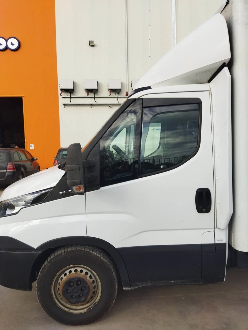 Iveco Daily, снимка 4 - Бусове и автобуси - 47203562