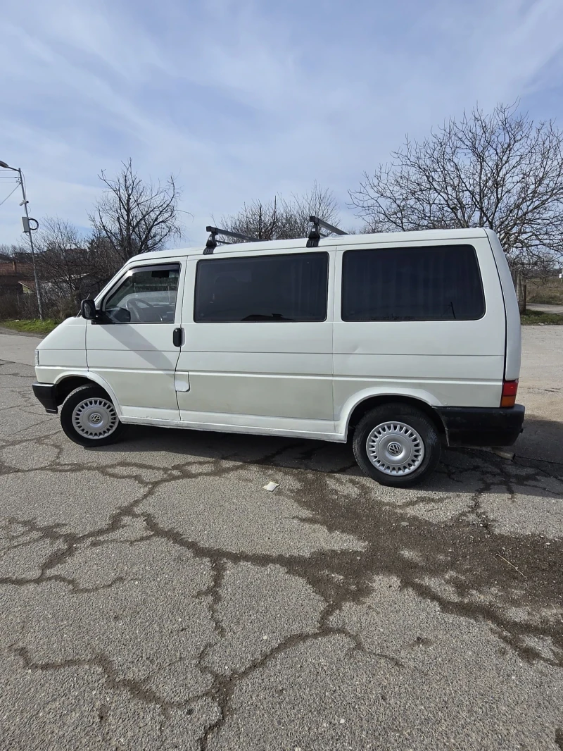 VW T4 2.4 част дизел 1995г. Във много добро състояние. , снимка 4 - Бусове и автобуси - 53534902