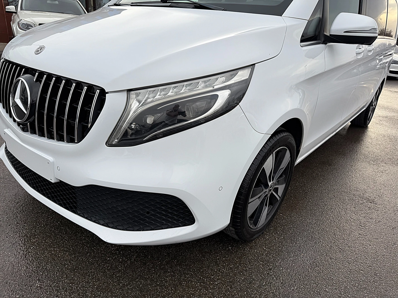 Mercedes-Benz V 220 мод 2020г-FACE-LED-BIXENON-8места- Специализиран ! - изображение 4