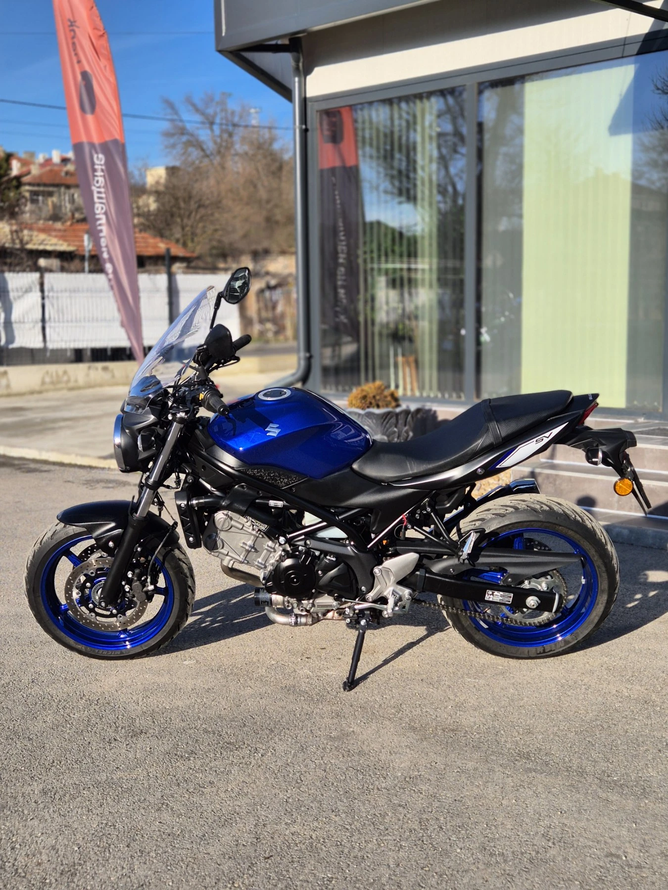 Suzuki SV 650 ABS!!! 22000km! Нов внос ШВЕЙЦАРИЯ!!! - изображение 4