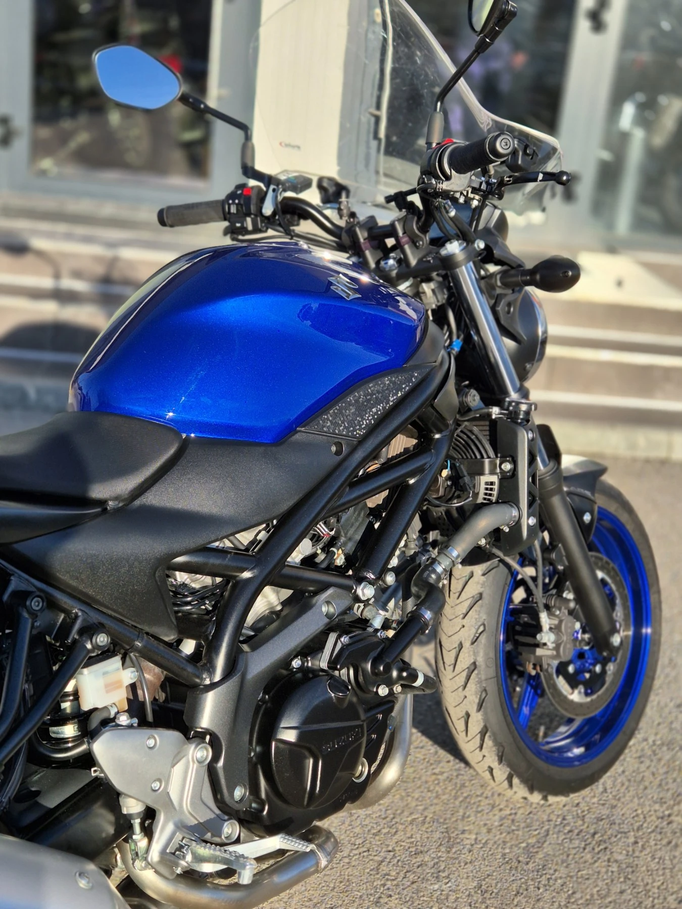 Suzuki SV 650 ABS!!! 22000km! Нов внос ШВЕЙЦАРИЯ!!! - изображение 9