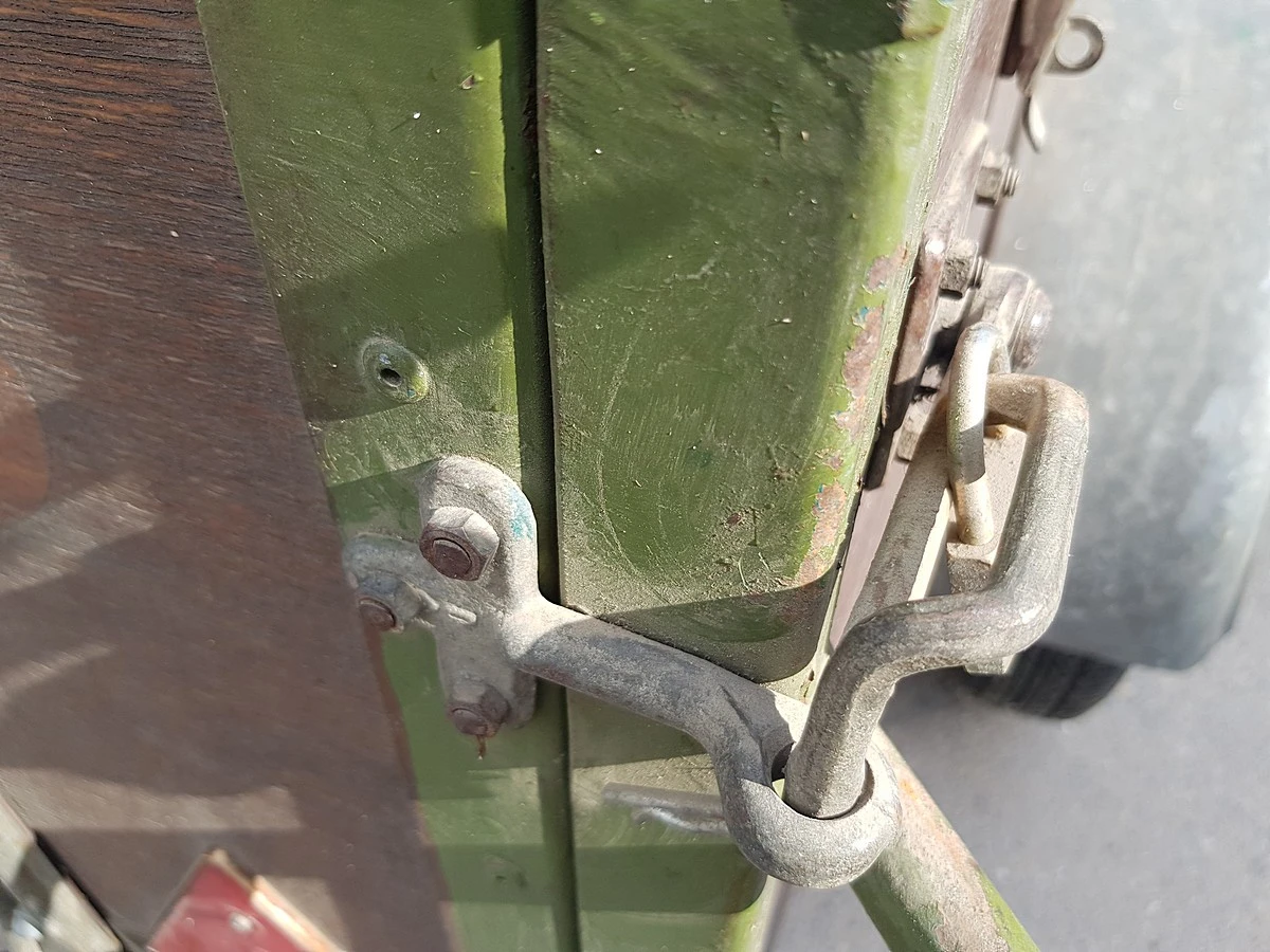   Tijhuis | Mobile.bg   12