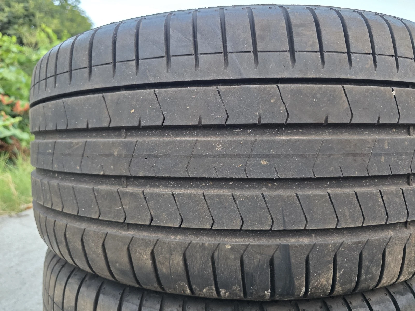 Гуми Летни 255/35R19