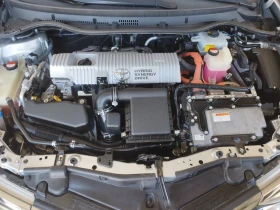 Toyota Auris 1.8hybrid 117000km, снимка 6