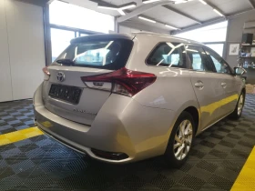 Toyota Auris 1.8hybrid 117000km, снимка 4