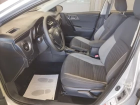 Toyota Auris 1.8hybrid 117000km, снимка 11